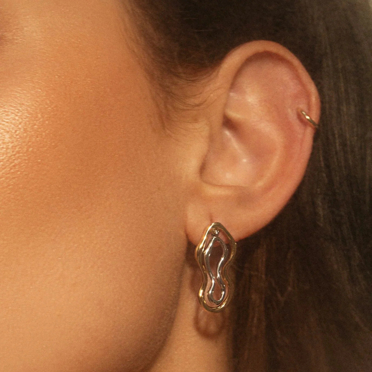Exaggerated Line Earrings