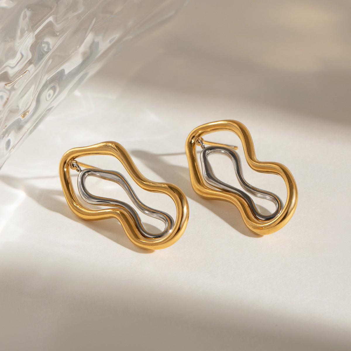 Exaggerated Line Earrings